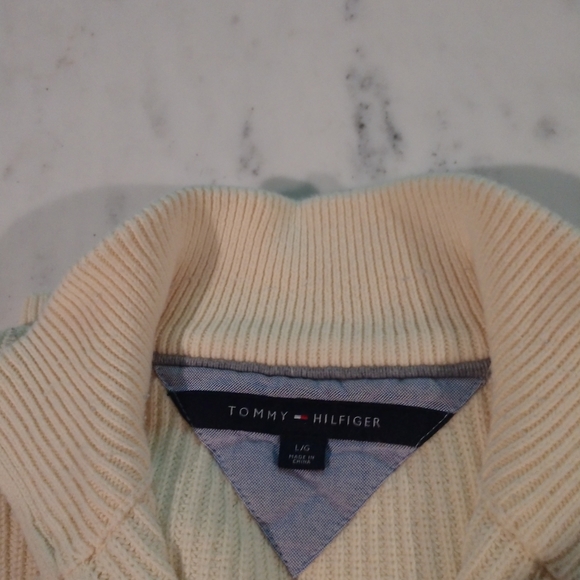 Tommy Hilfiger men's sweater L - Picture 3 of 4